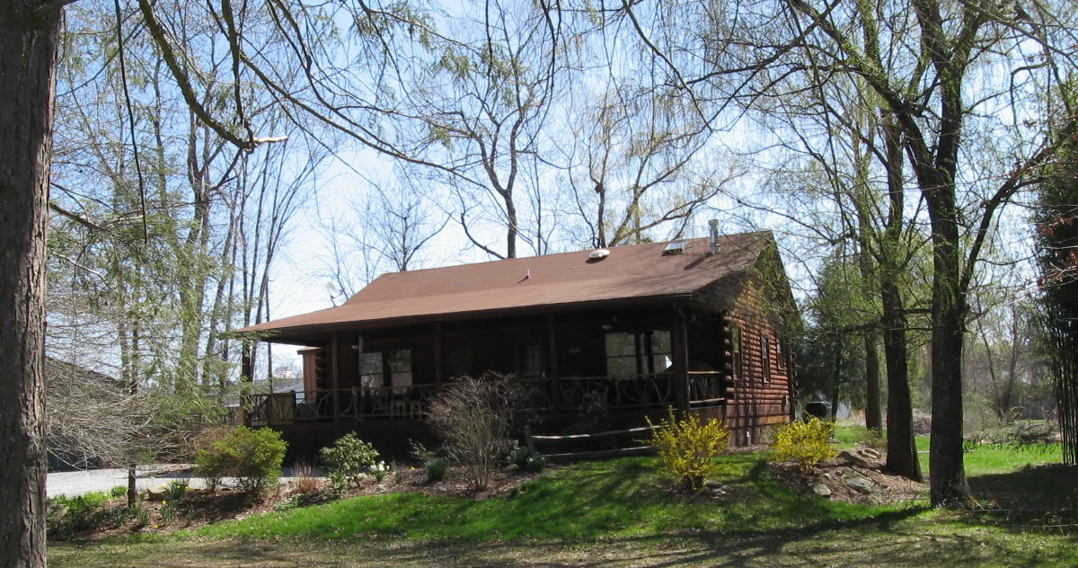 Meadowbrook Log Cabin