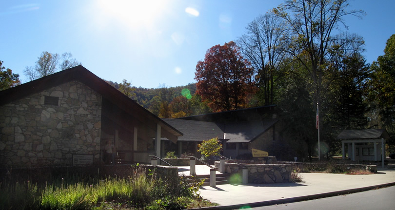 Pisgah National Forest Ranger Station and Visitor Center – Things to do near Meadowbrook Log Cabin