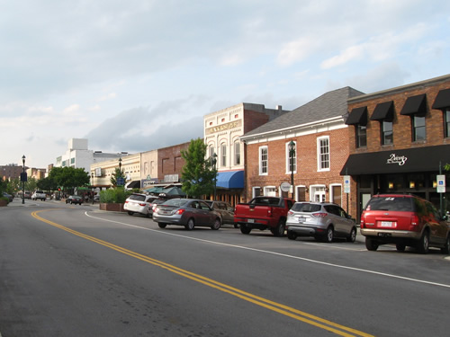 There is convenient free parking on and off street. - Historic Downtown Hendersonville – Things to do near Meadowbrook Log Cabin