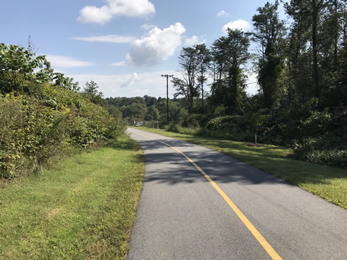 Oklawaha Greenway Trail near where it begins at Balfour Road. - Oklawaha Greenway Trail – Things to Do Near Meadowbrook Log Cabin