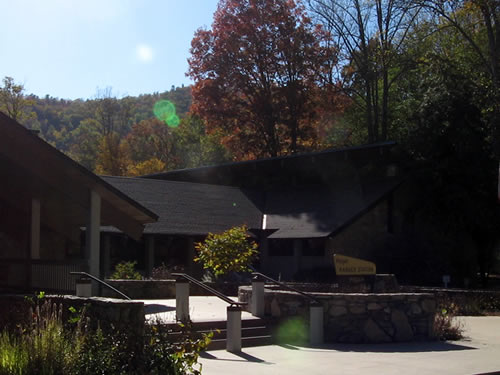 Pisgah National Forest Ranger Station and Visitor Center – Things to do near Meadowbrook Log Cabin