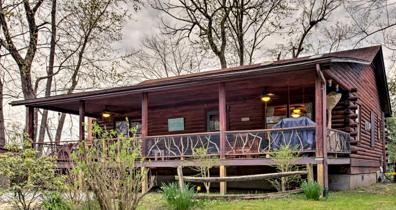 Meadowbrook Log Cabin