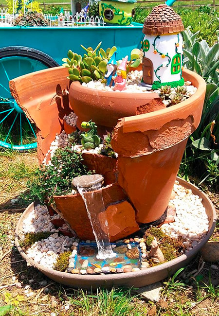 Kat’s Kreative Klay Broken Pot Garden with Waterfall